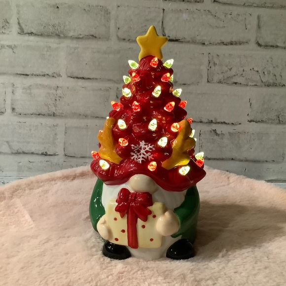 Pinata Ceramic Reindeer Gnome LED Light Up Tree - Picture 1 of 8